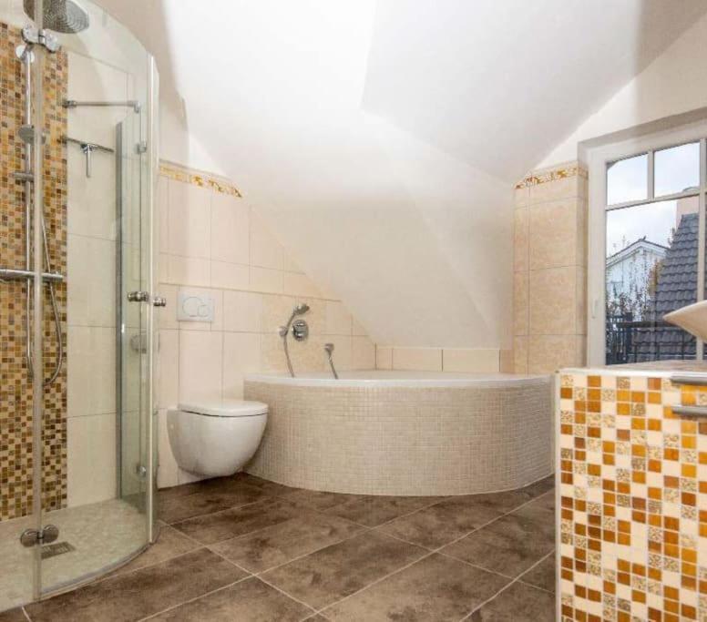 Phantastisches Haus Mit Pool Direkt In Muenchen Eksteriør bilde